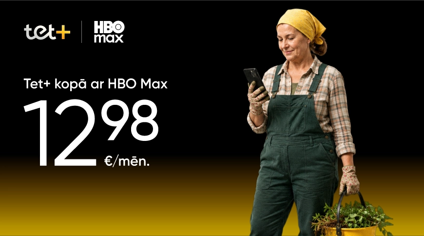 Tet+ un HBO Max piedāvājums par 12,98 €/mēn.; sieviete dārza apģērbā tur telefonu un spaini ar augiem.