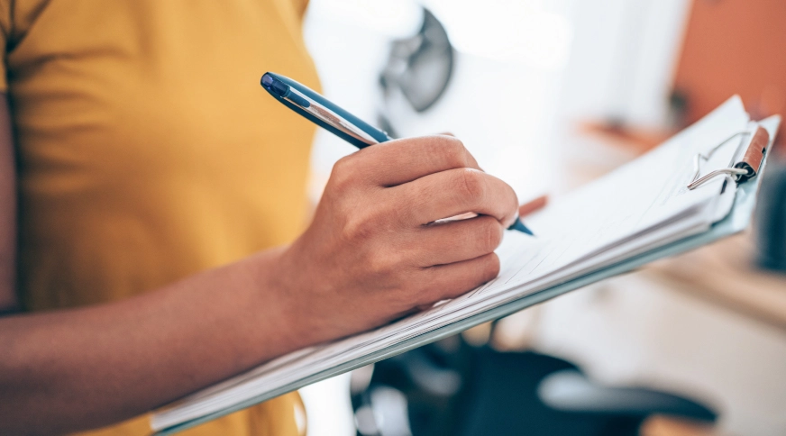 Tiek parakstīta veidlapa