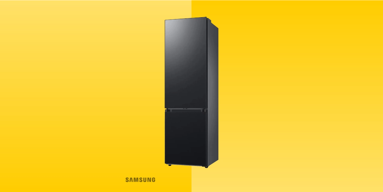 Uz dzeltena fona Samsung ledusskapis